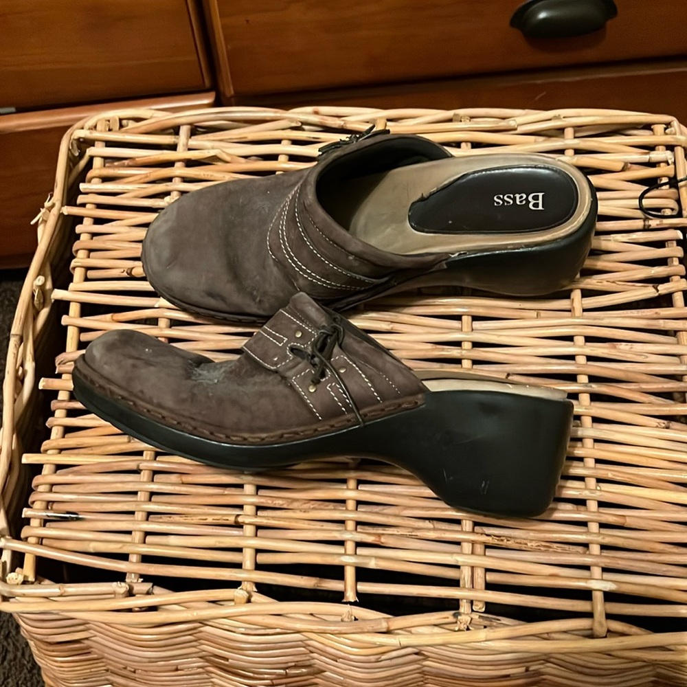 Womens brown side Bass size 12 clogs